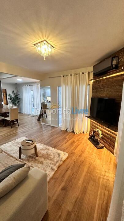 Apartamento para alquiler de vacaciones em Itapema (Meia Praia)