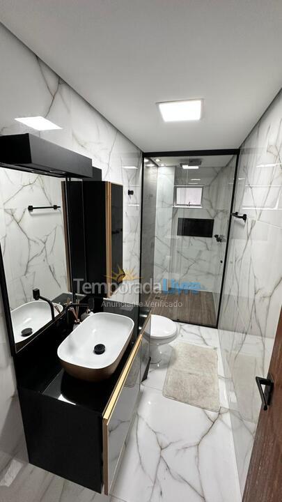 Apartamento para alquiler de vacaciones em Itapema (Meia Praia)