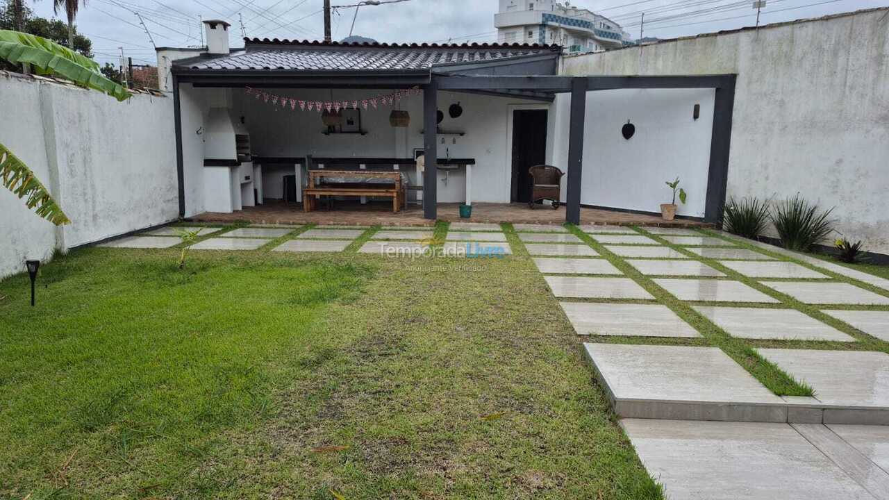 Casa para aluguel de temporada em Caraguatatuba (Martim de Sá)