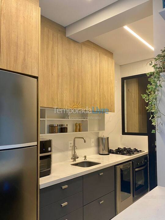 Apartamento para aluguel de temporada em Florianopolis (Campeche)