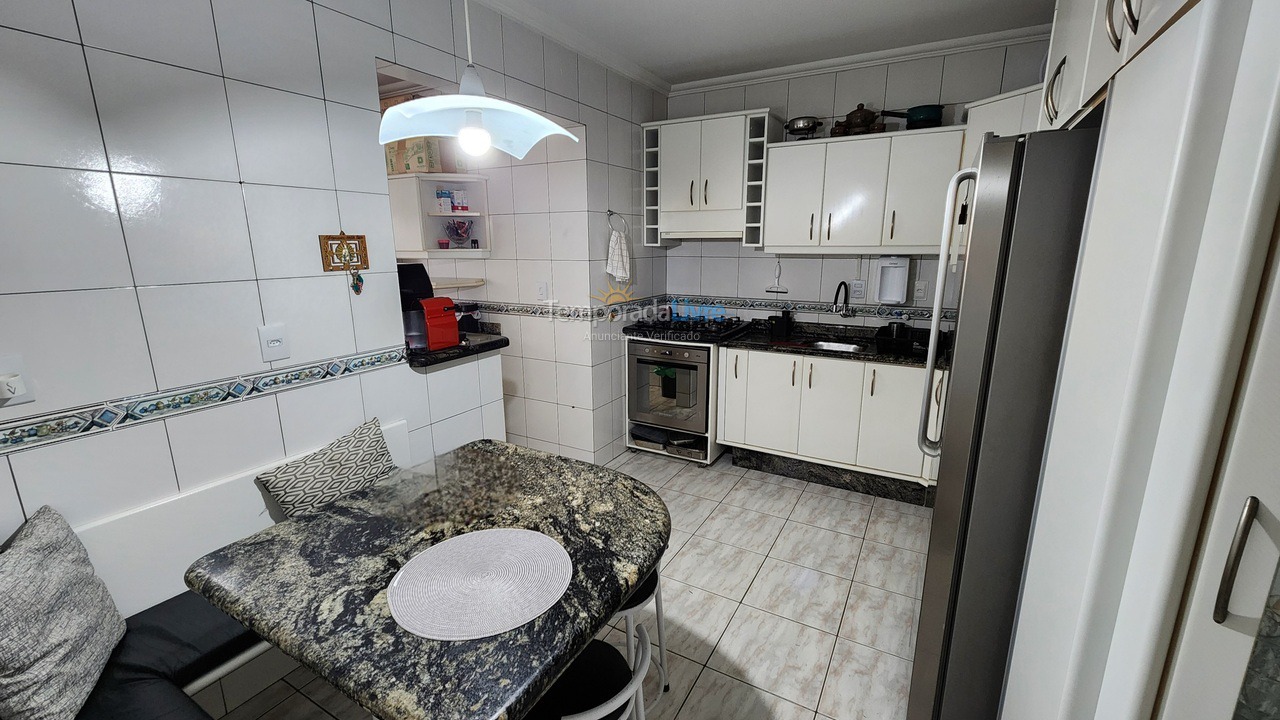 Apartamento para alquiler de vacaciones em Itapema (Meia Praia)