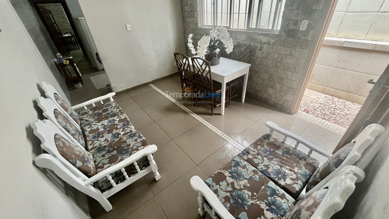 Casa para aluguel de temporada em Praia Grande (Aviação)