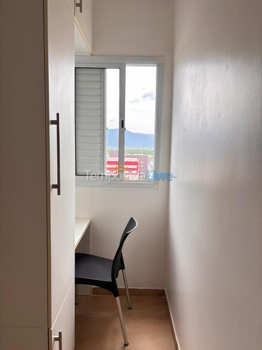 Apartamento para aluguel de temporada em Praia Grande (Vila Tupi)