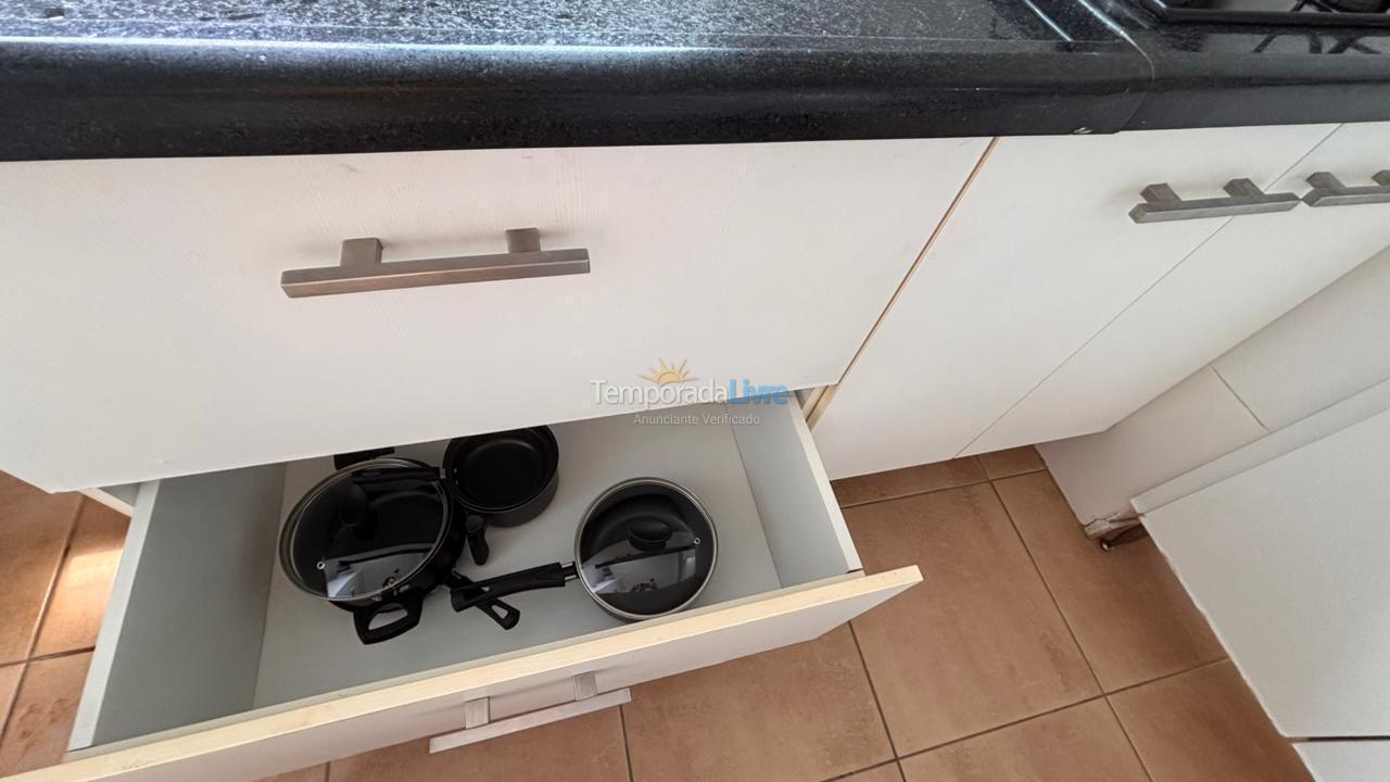 Apartamento para aluguel de temporada em Praia Grande (Vila Tupi)