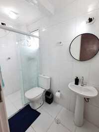 Apto Vila Tupi 250m da praia