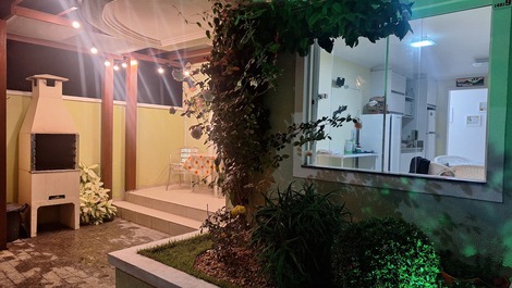 Churrasqueira ap térreo 