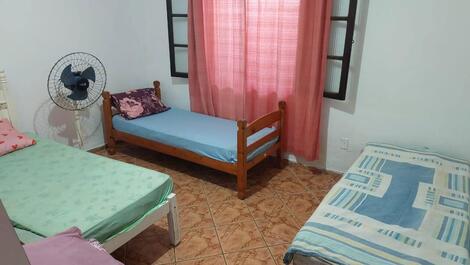 Spacious and cozy house, 5 minutes walk from the beach!