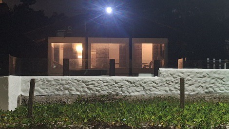 Beautiful 4 bedroom beachfront house in Praia dos Ingleses Florianópolis