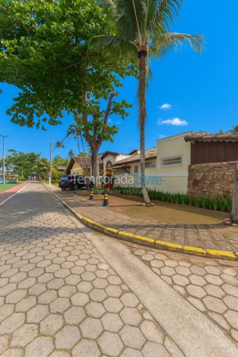 Casa para aluguel de temporada em Ilhabela (Saco da Capela)
