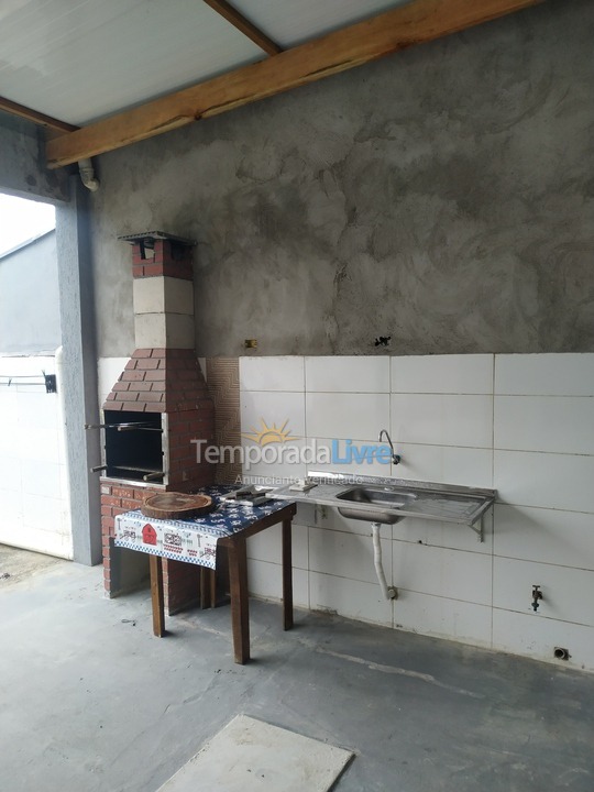 Casa para aluguel de temporada em Ubatuba (Maranduba)