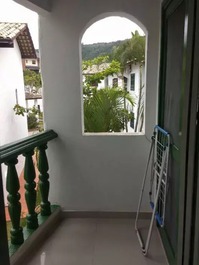 Alugo casa em hotel pe na areia