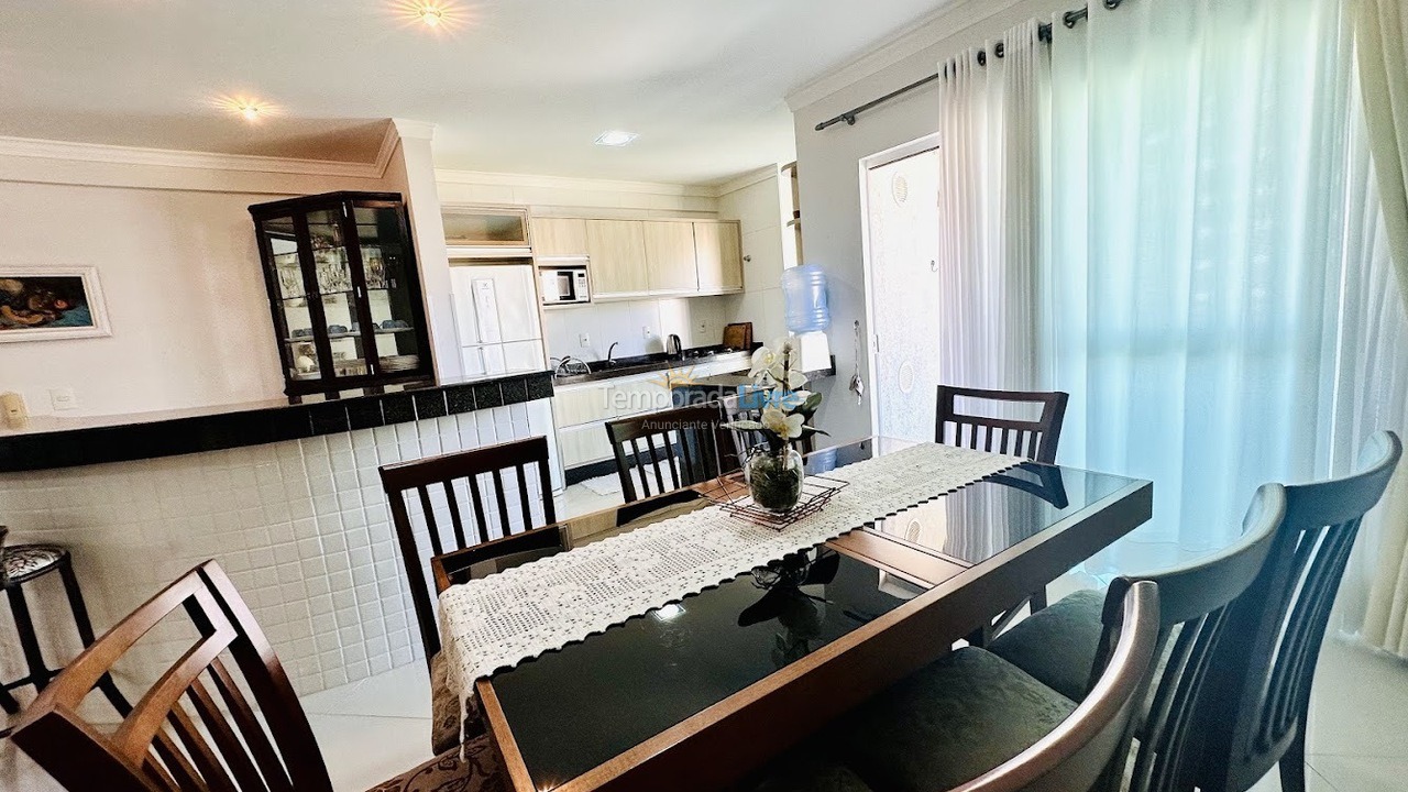 Apartamento para aluguel de temporada em Bombinhas (Praia de Bombas)