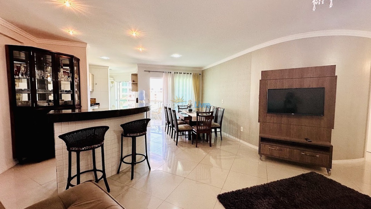 Apartamento para aluguel de temporada em Bombinhas (Praia de Bombas)