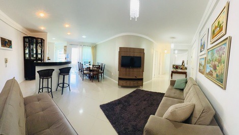 Apartment for rent in Bombinhas - Praia de Bombas