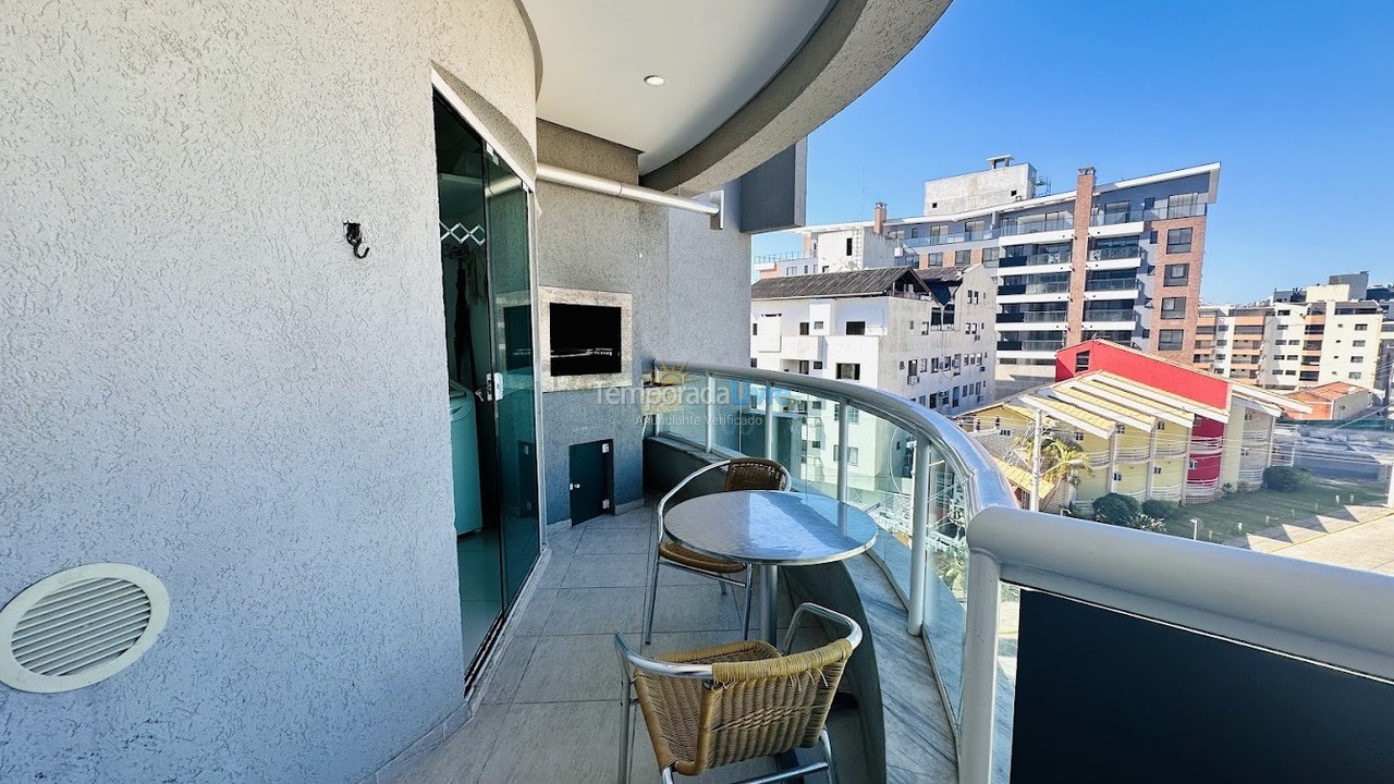 Apartamento para aluguel de temporada em Bombinhas (Praia de Bombas)