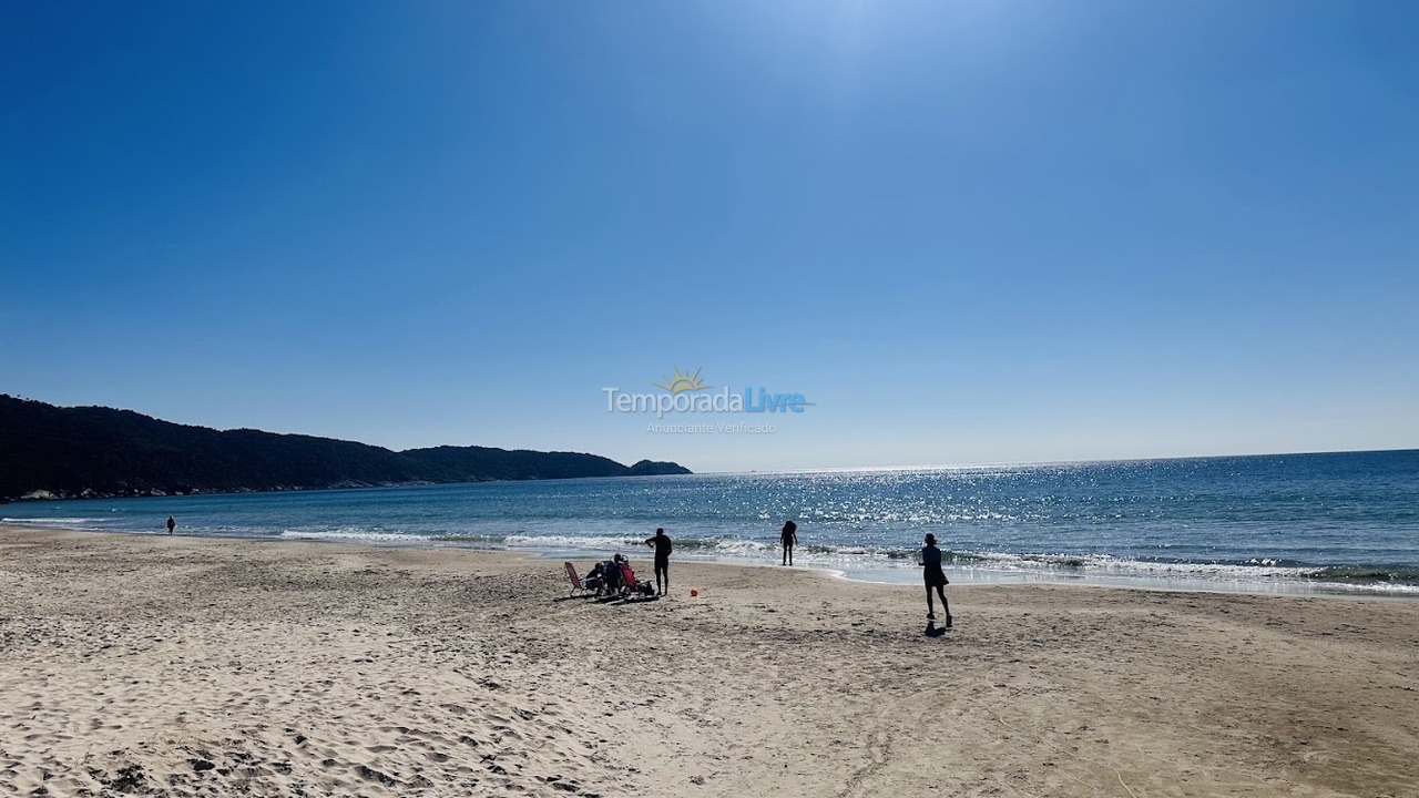 Apartamento para aluguel de temporada em Bombinhas (Praia de Bombas)