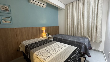 Beautiful garden 80 meters from Canto Grande beach, Mar de Fora.