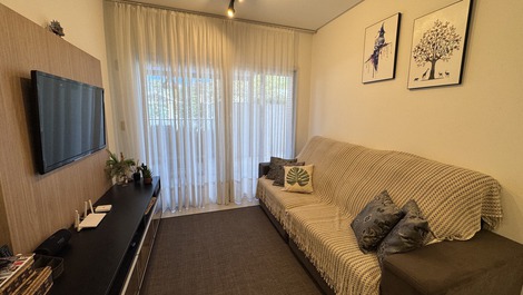 Beautiful garden 80 meters from Canto Grande beach, Mar de Fora.