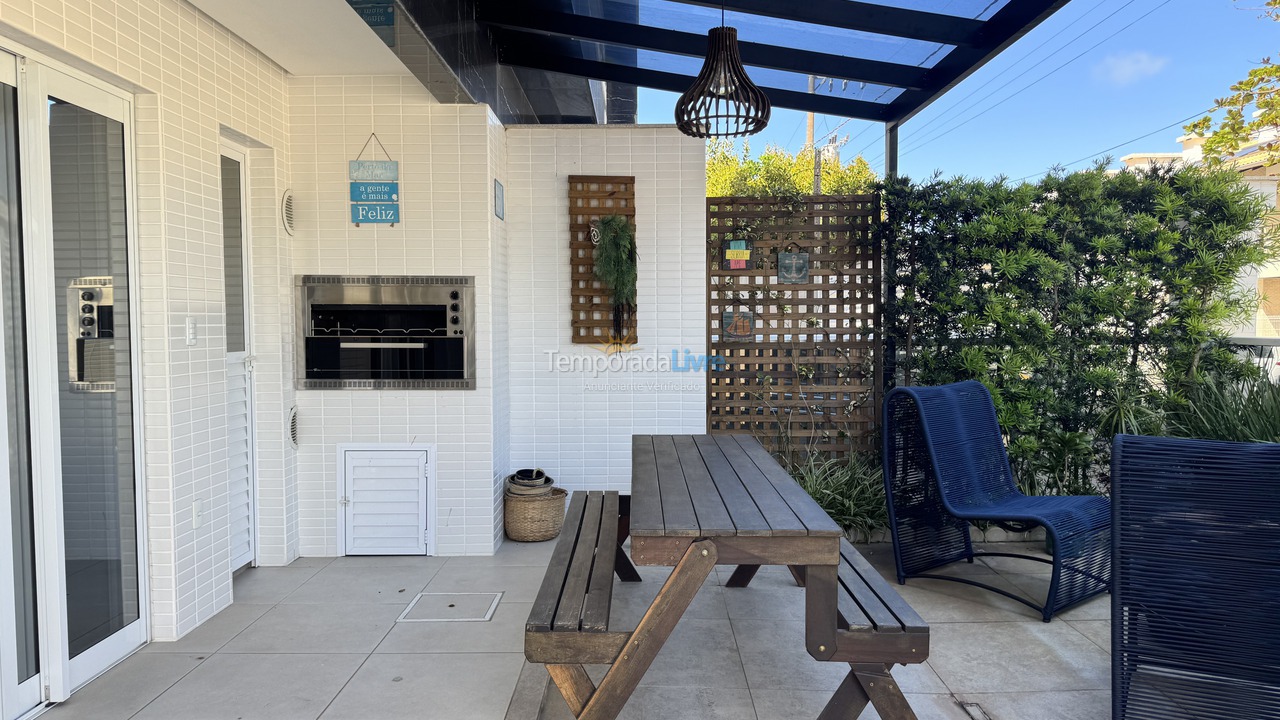 Apartment for vacation rental in Bombinhas (Canto Grande)