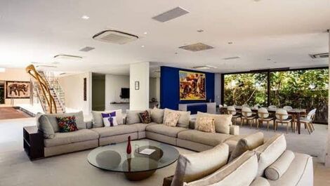 HOLIDAY HOUSE IN MARESIAS