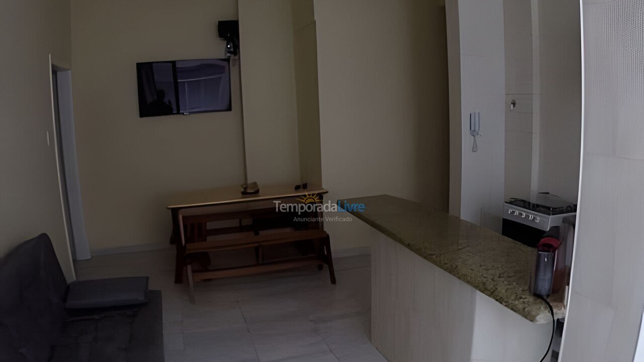 Apartamento para aluguel de temporada em Santos (Aparecida Embaré)