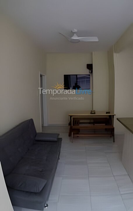 Apartamento para aluguel de temporada em Santos (Aparecida Embaré)