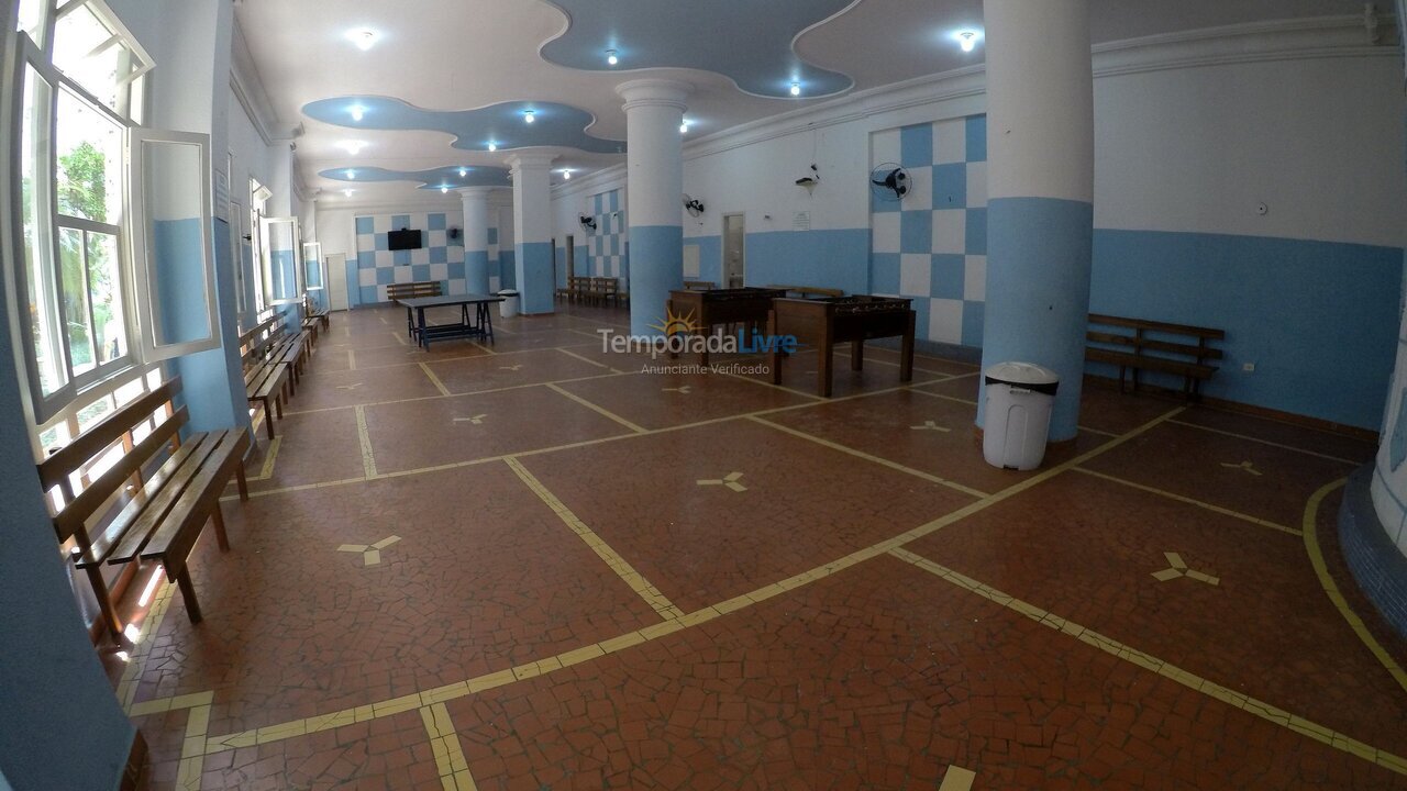 Apartamento para aluguel de temporada em Santos (Aparecida Embaré)