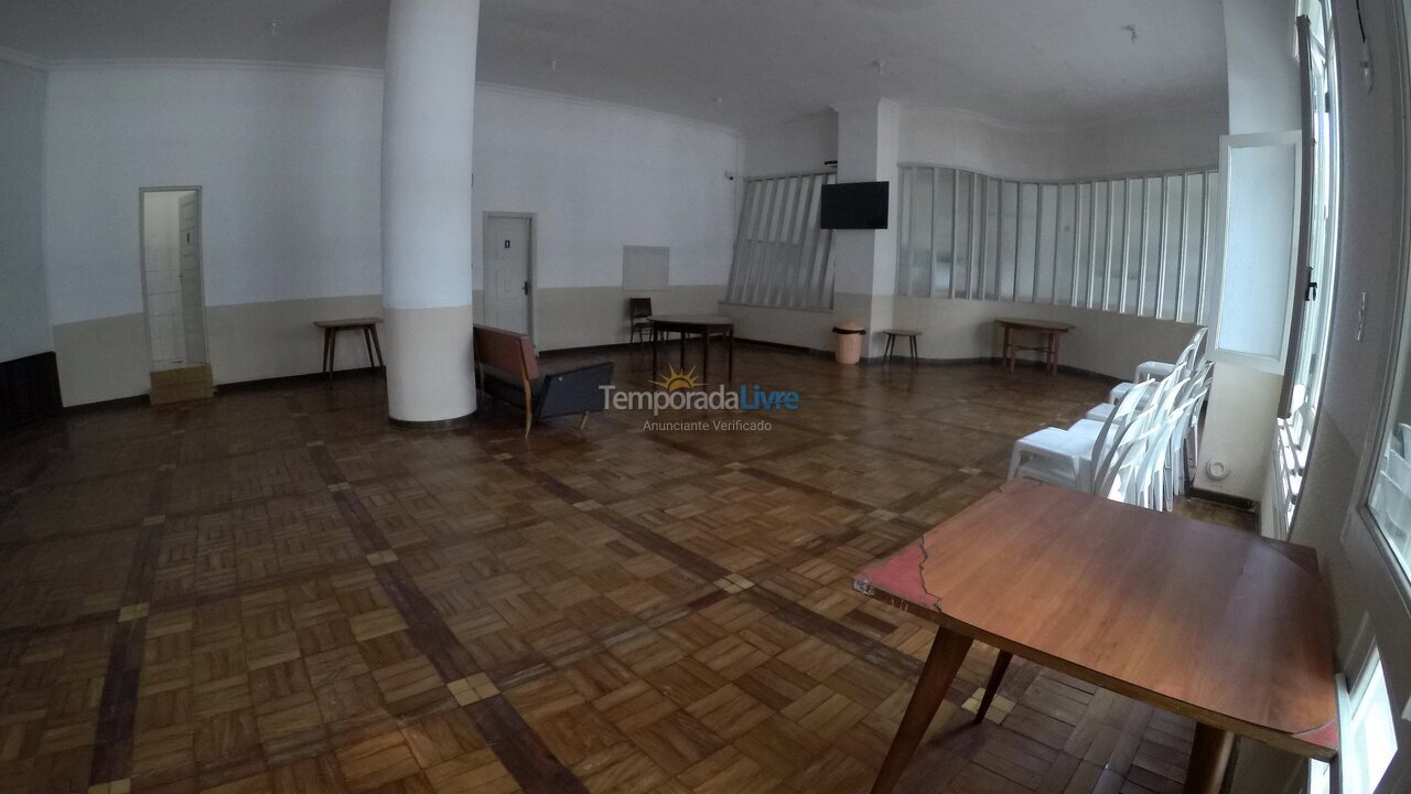 Apartamento para aluguel de temporada em Santos (Aparecida Embaré)