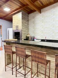 Casa perfeita, na quadra do mar, vista incrível, wi-fi, mesa de sinuca