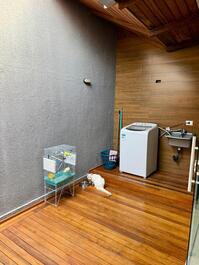 Casa perfeita, na quadra do mar, vista incrível, wi-fi, mesa de sinuca