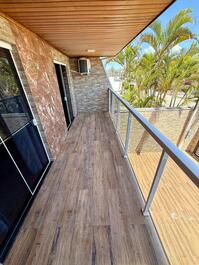 Casa perfeita, na quadra do mar, vista incrível, wi-fi, mesa de sinuca