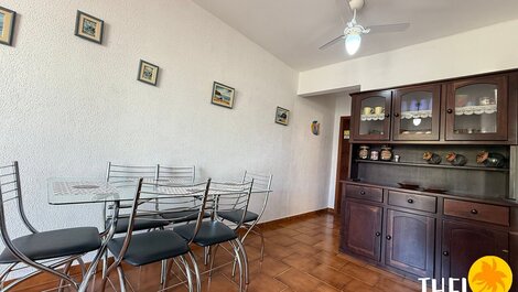 Cozy and economical 1 bedroom apartment with linens, very close to the beach...