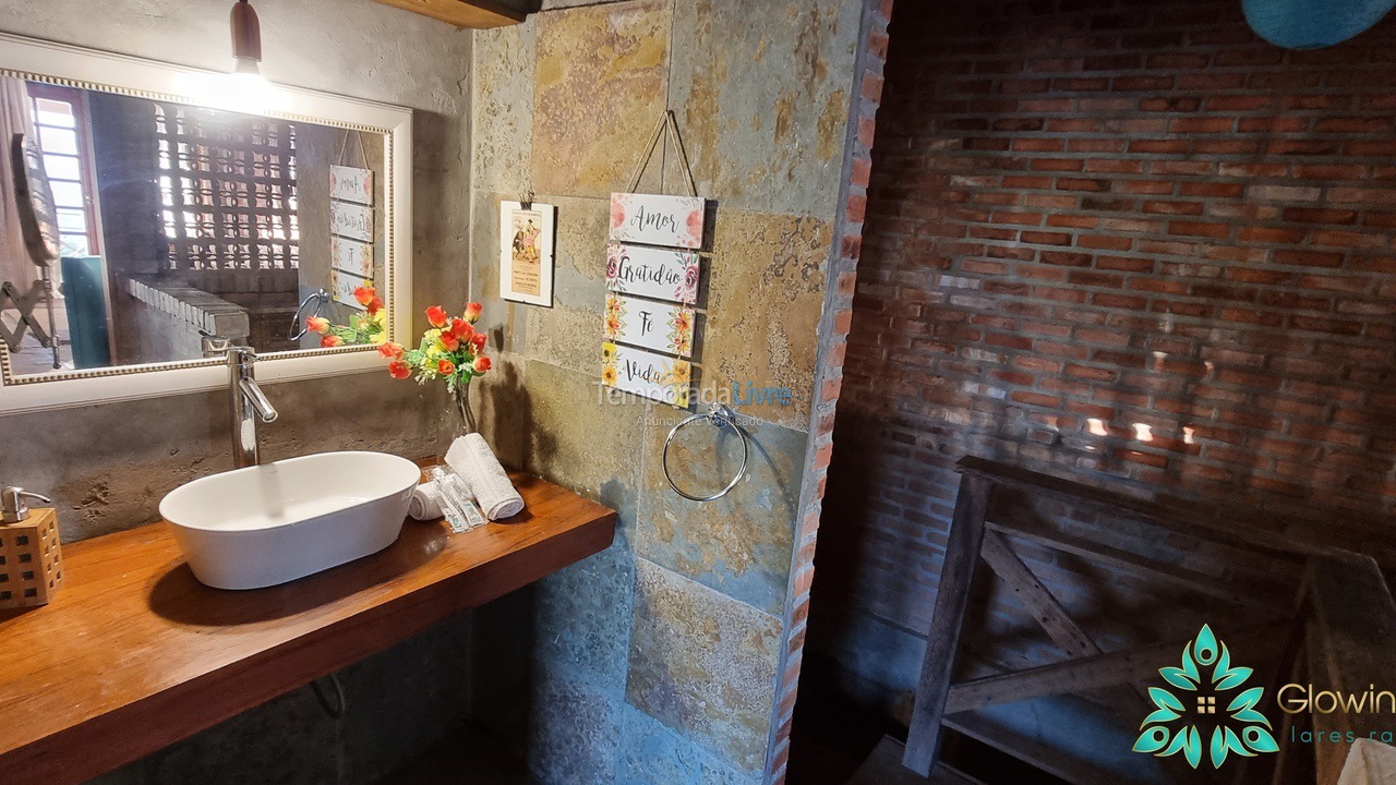 Casa para aluguel de temporada em Florianópolis (Praia de Sambaqui)