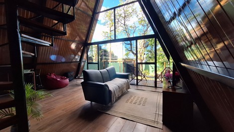 Sala conosco com tv, , lareira eletrica.