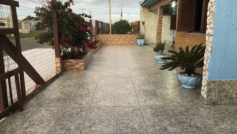 Casa Centro de Cidreira, 100m from the sea