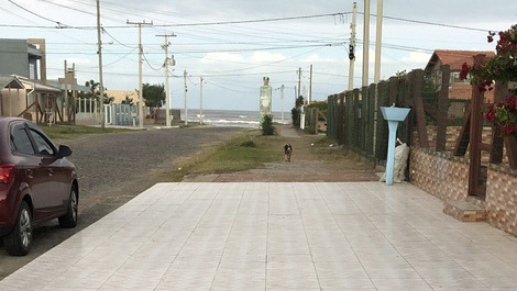 Casa Centro de Cidreira, 100m from the sea