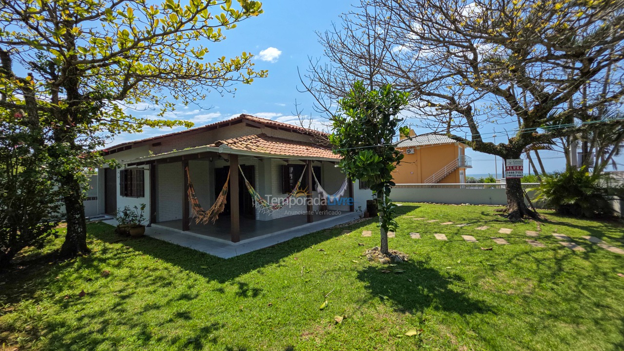 Casa para alquiler de vacaciones em São Francisco do Sul (Itaguaçu)