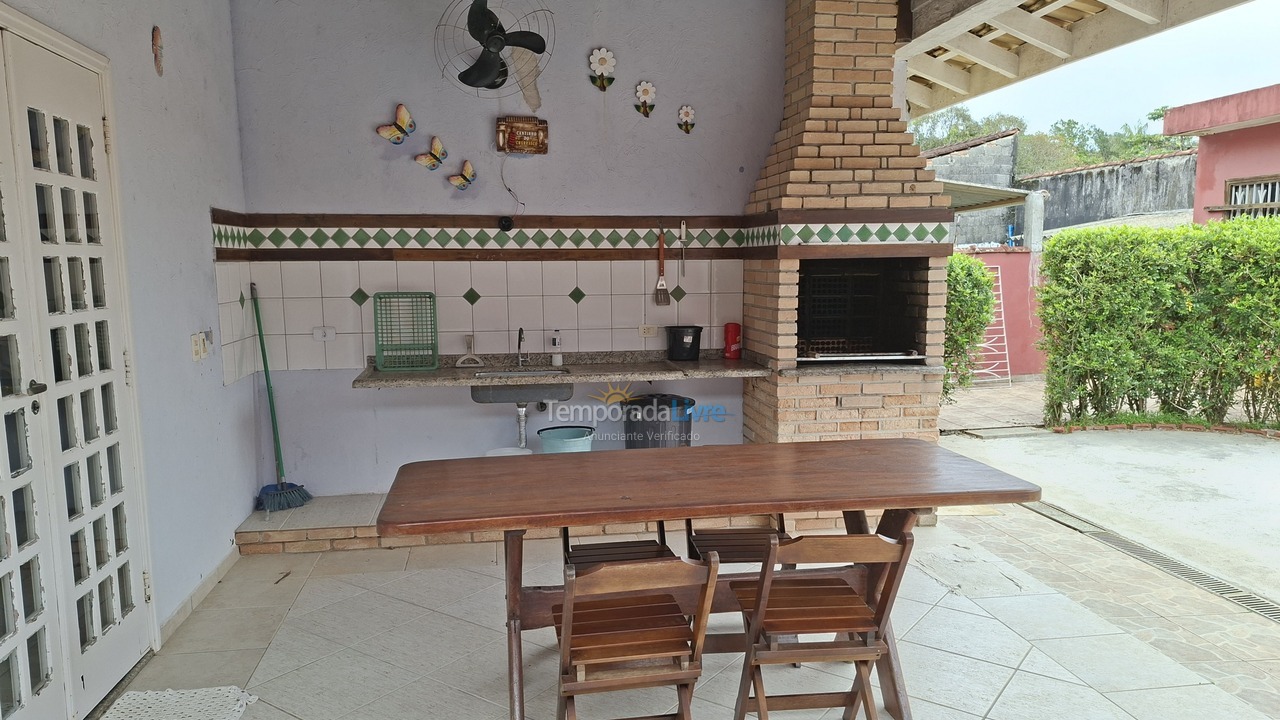 Casa para aluguel de temporada em Bertioga (Vista Linda)