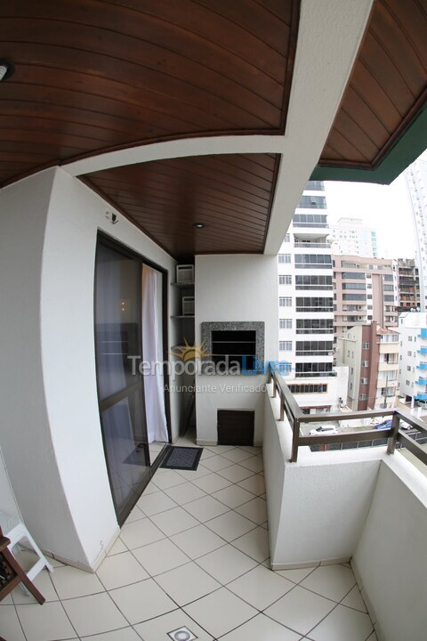 Apartamento para aluguel de temporada em Itapema (Meia Praia)