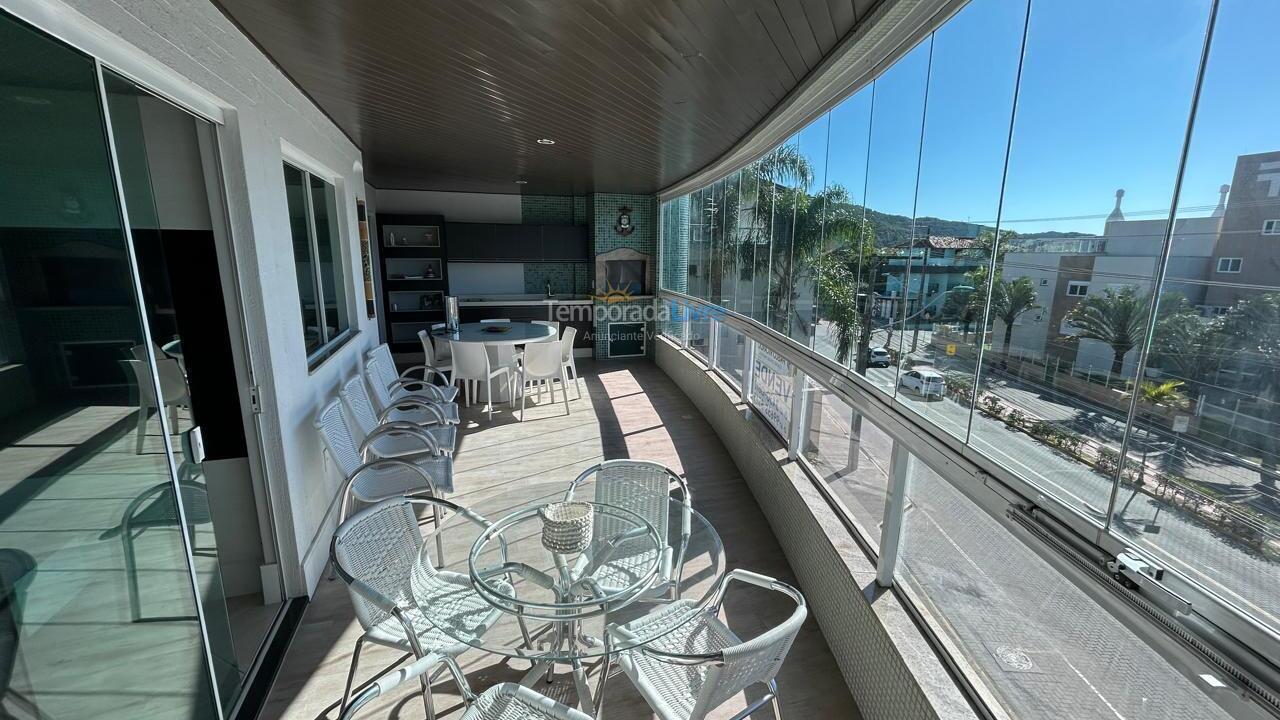 Apartamento para alquiler de vacaciones em Bombinhas (Praia de Bombas)