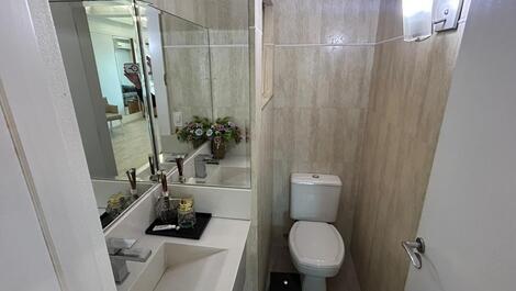 🌅 Ático con piscina y vistas al mar en Bombas