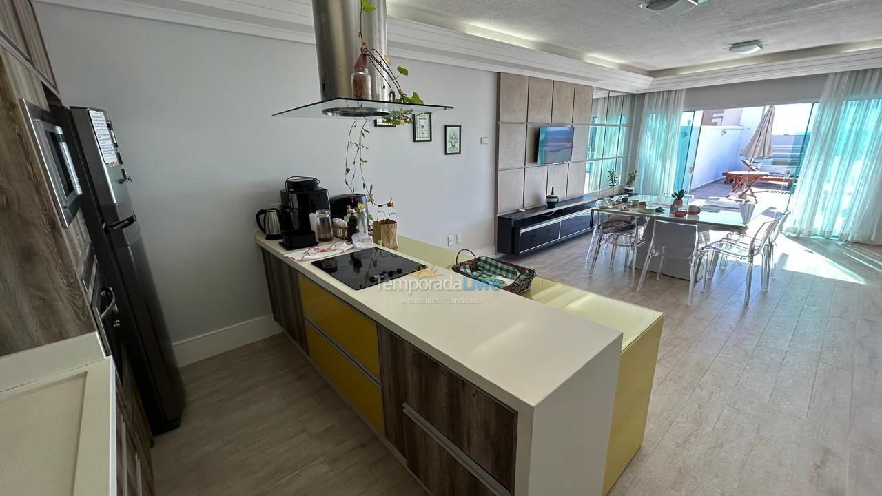 Apartamento para alquiler de vacaciones em Bombinhas (Praia de Bombas)