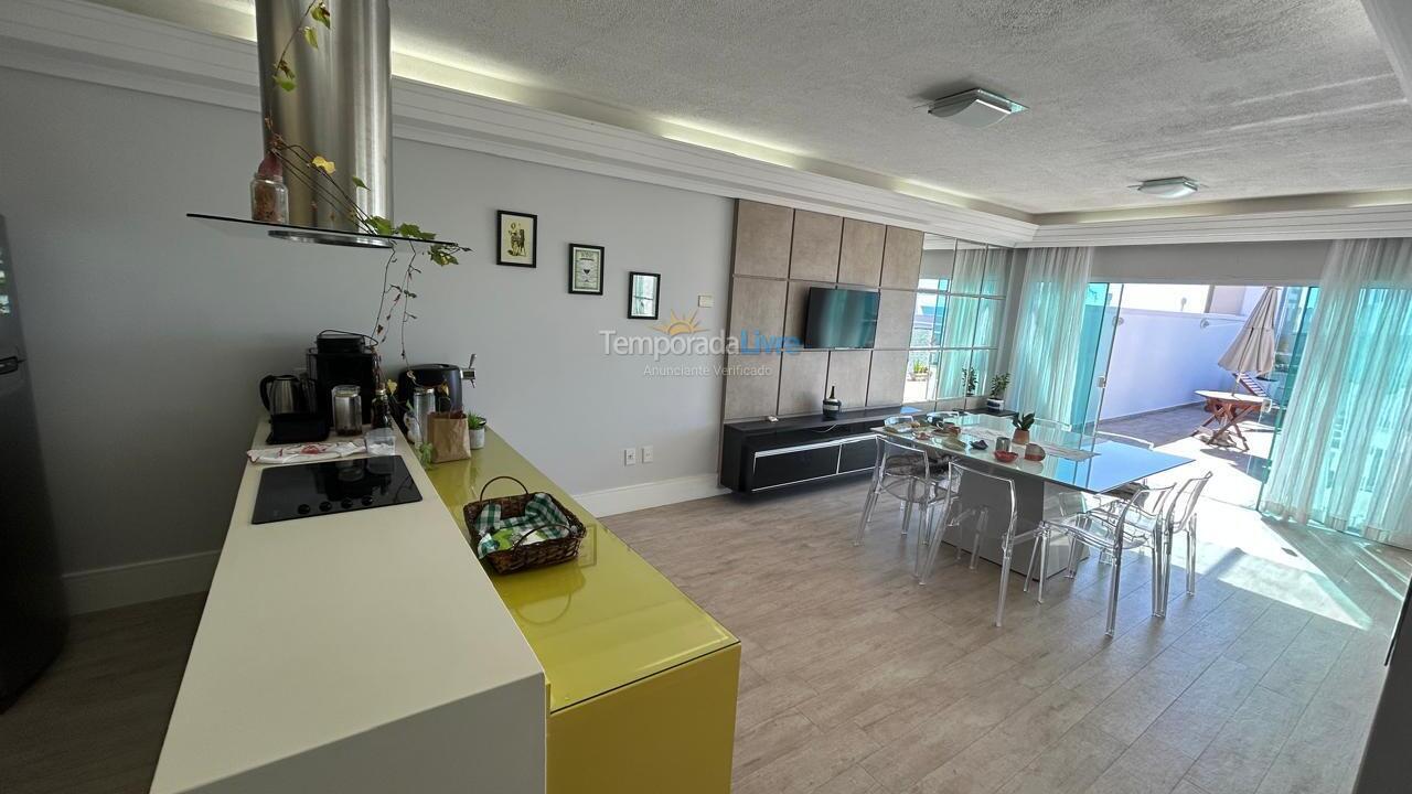 Apartamento para alquiler de vacaciones em Bombinhas (Praia de Bombas)