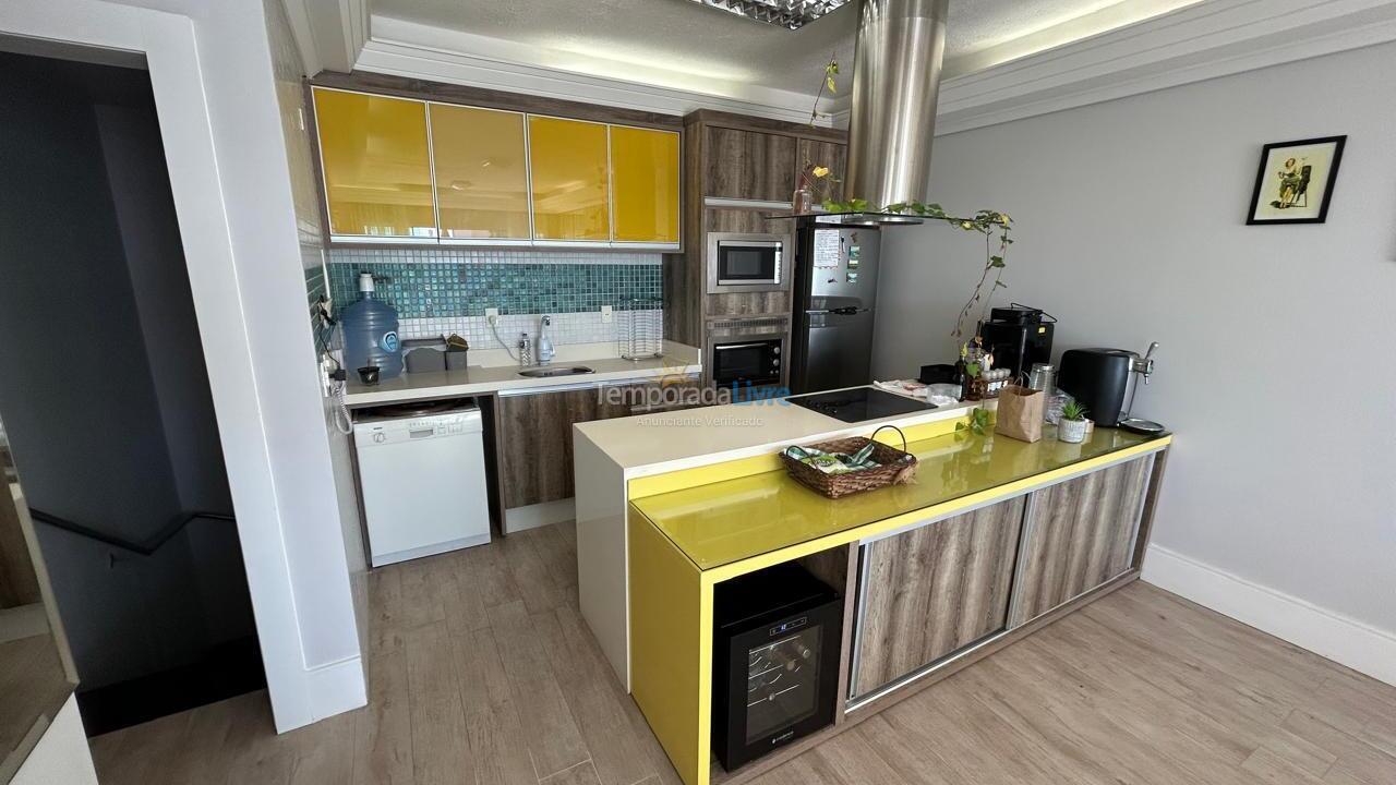 Apartamento para alquiler de vacaciones em Bombinhas (Praia de Bombas)