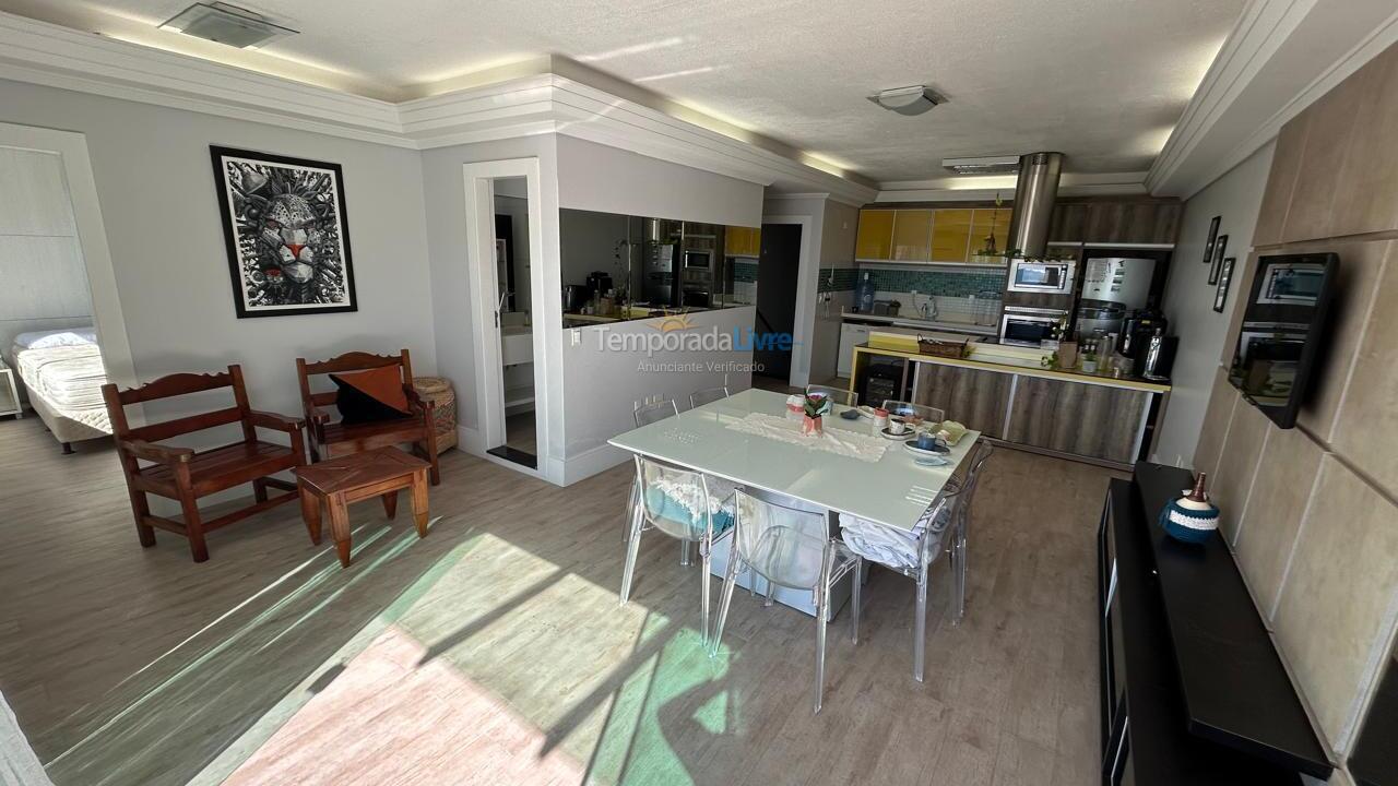 Apartamento para alquiler de vacaciones em Bombinhas (Praia de Bombas)