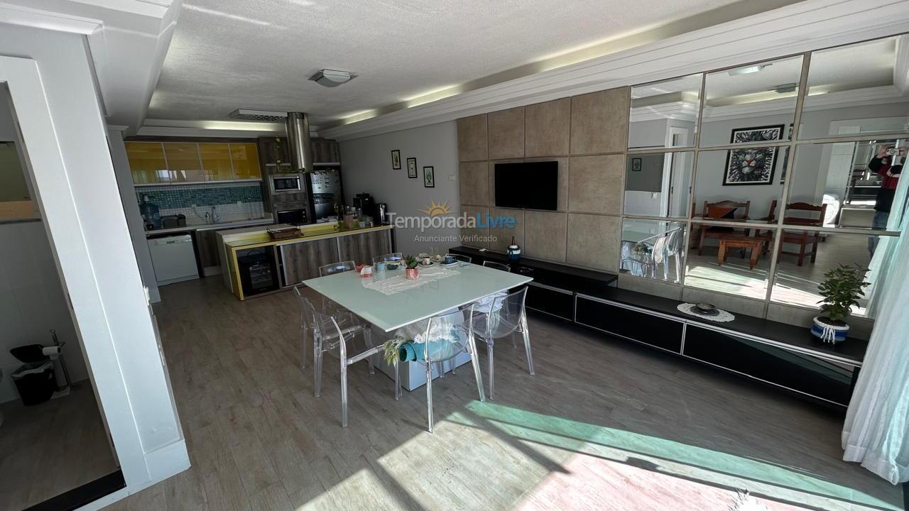 Apartamento para alquiler de vacaciones em Bombinhas (Praia de Bombas)