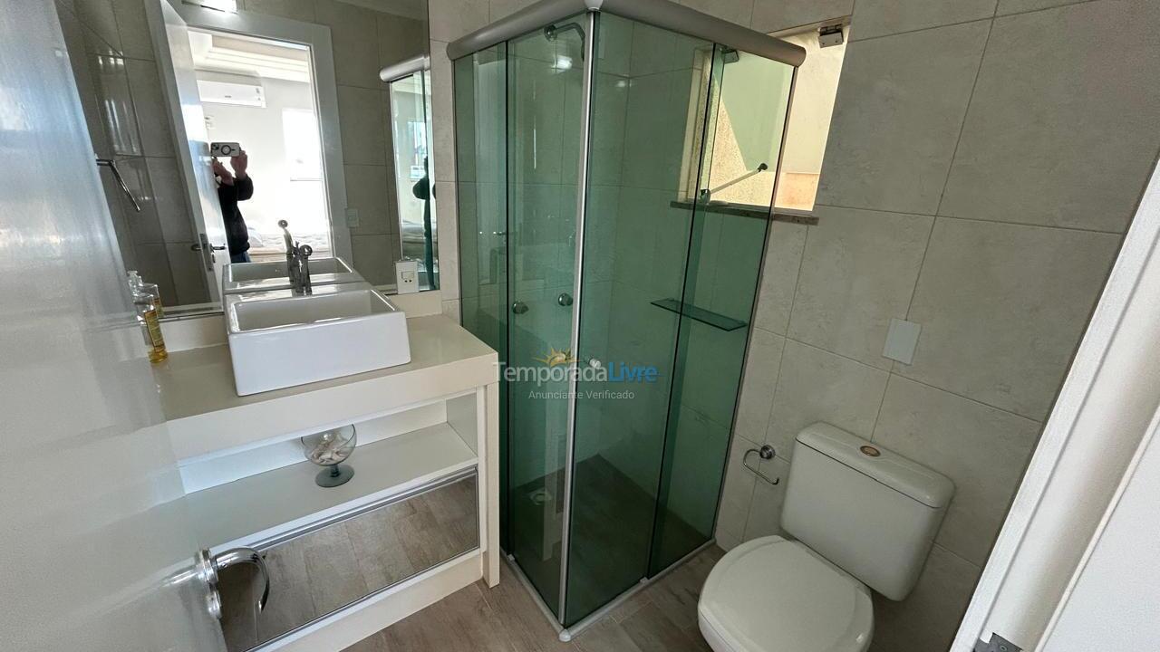 Apartamento para alquiler de vacaciones em Bombinhas (Praia de Bombas)