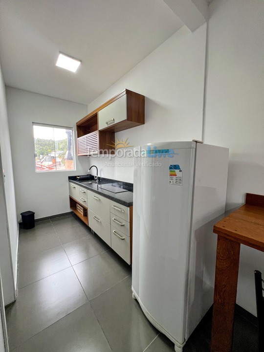Apartamento para aluguel de temporada em Florianópolis (Ponta das Canas)