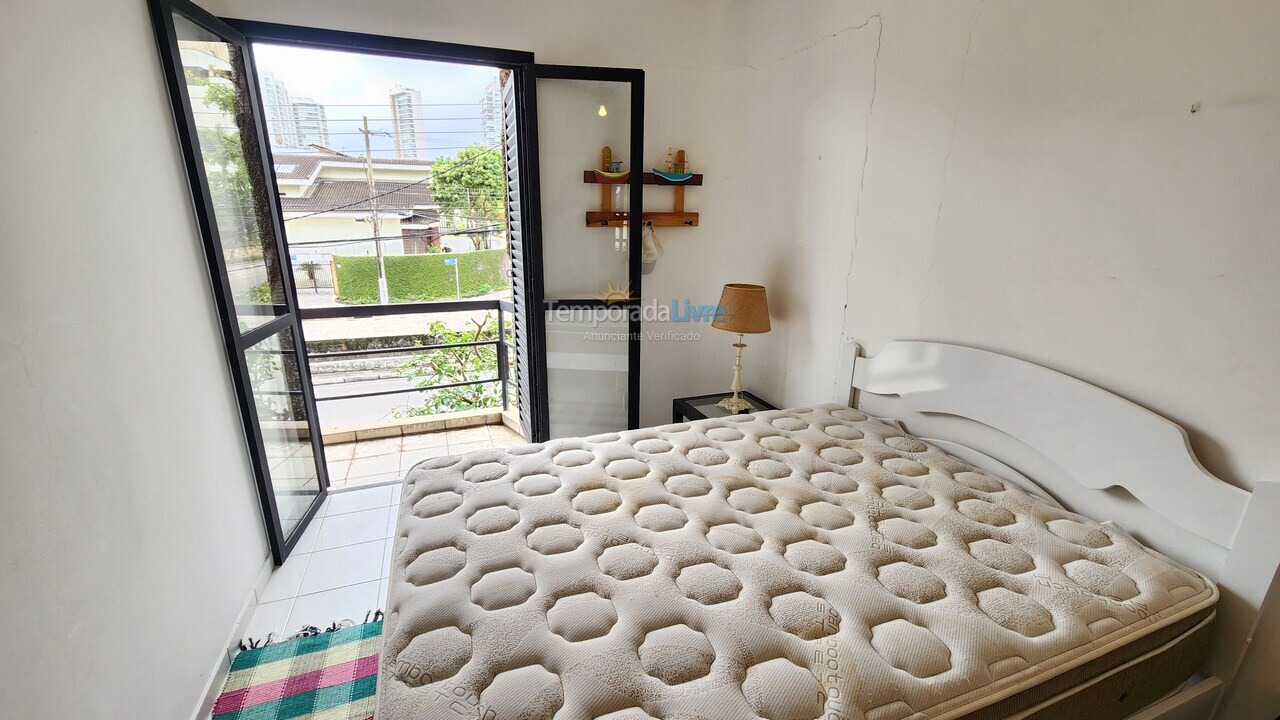 Apartment for vacation rental in Guarujá (Enseada)
