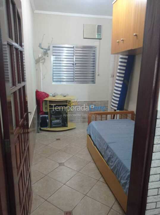 House for vacation rental in Bertioga (Jardim São Lourenço)